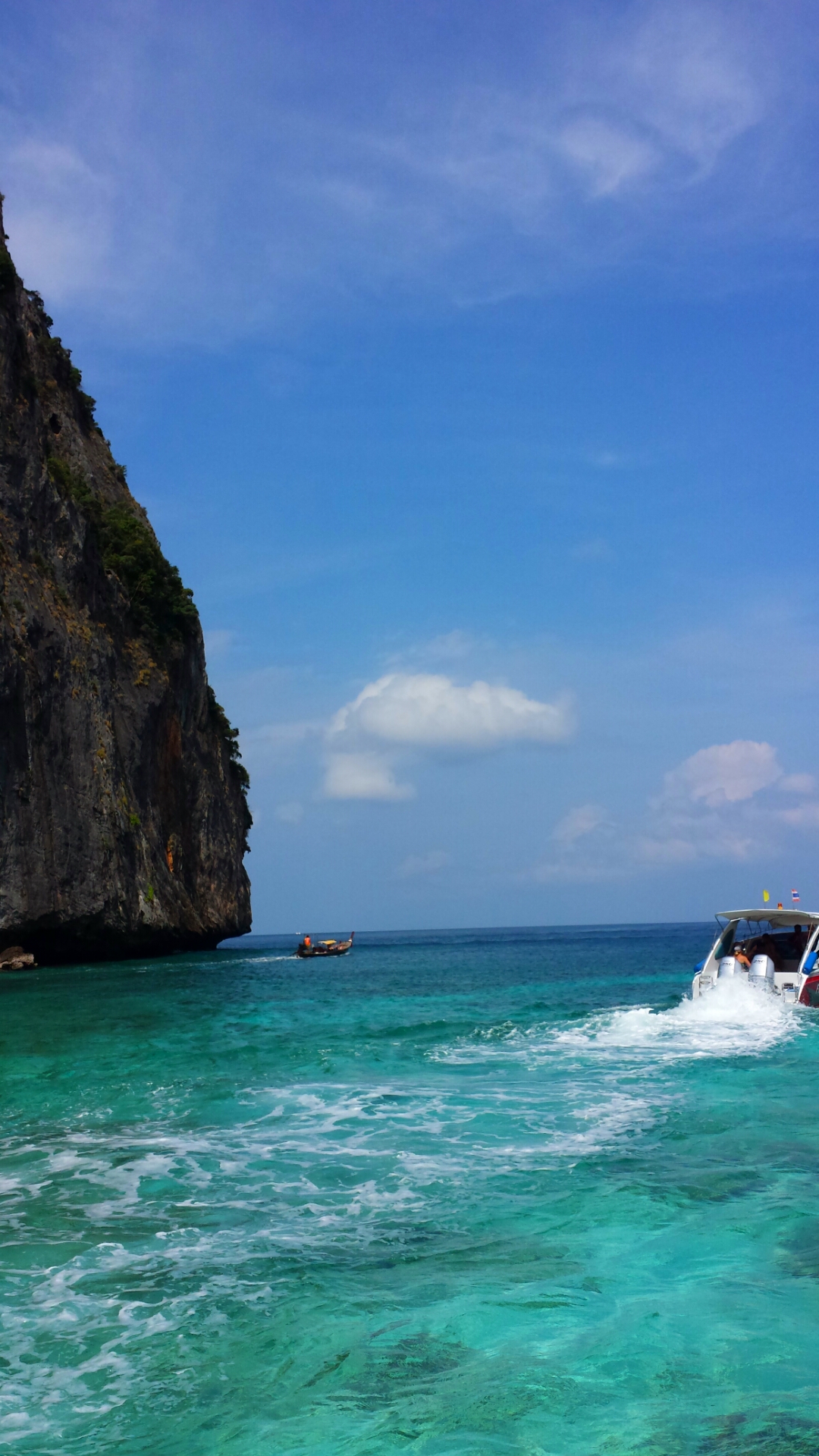 Maya_Bay_Phuket_Thailand