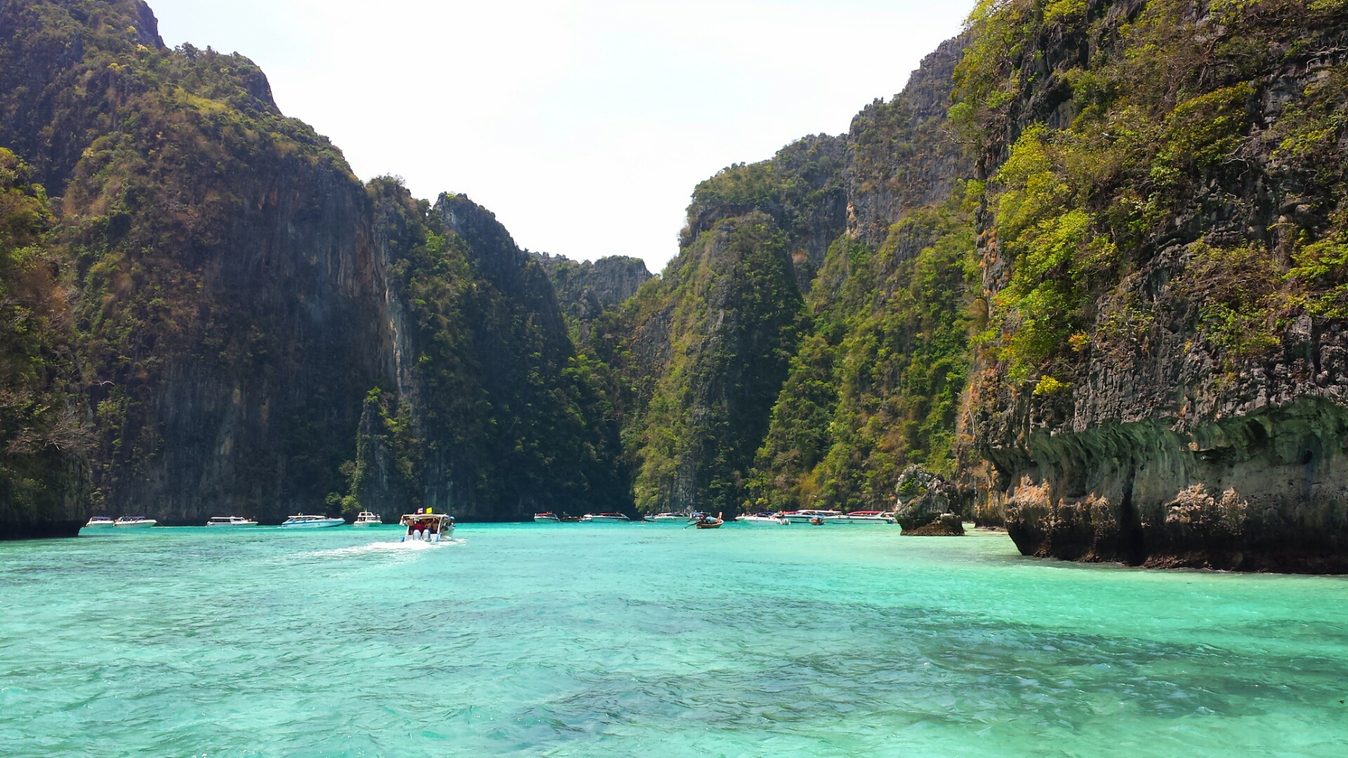 Loh Samah Bay_Pileh_Cove_Phuket_Thailand