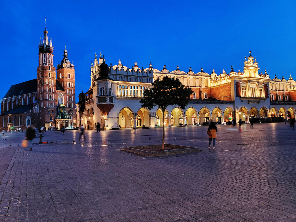 The Ultimate City Guide To Visiting Kraków, Poland - Where in the World ...